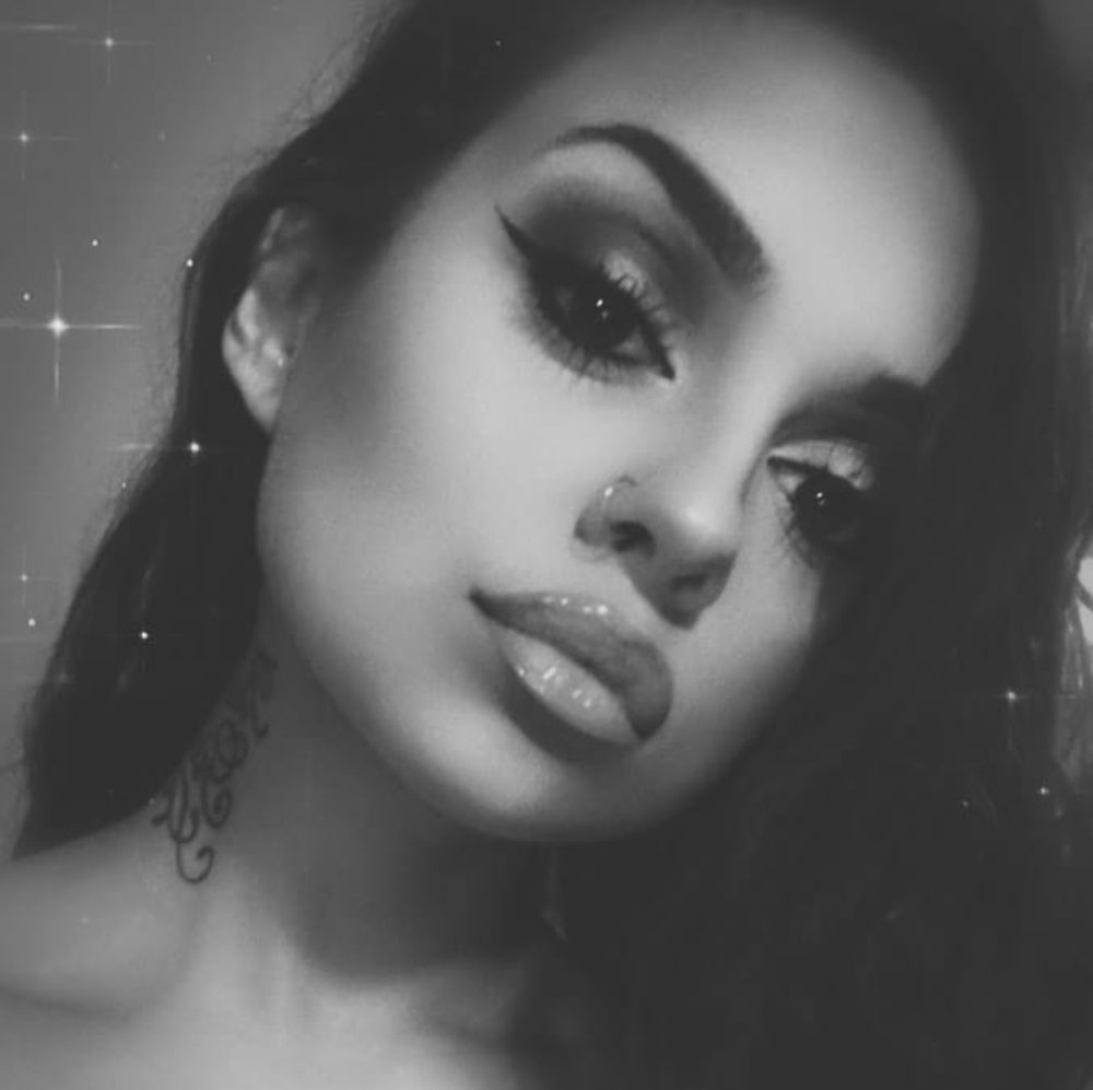 Meet your Posher, Lana